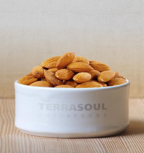 Best image of organic almonds